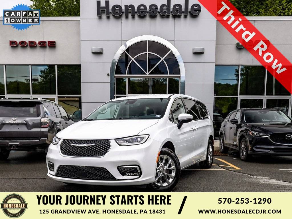 2023 Chrysler Pacifica Touring L — Minivan — 38,940 mi — Honesdale, PA