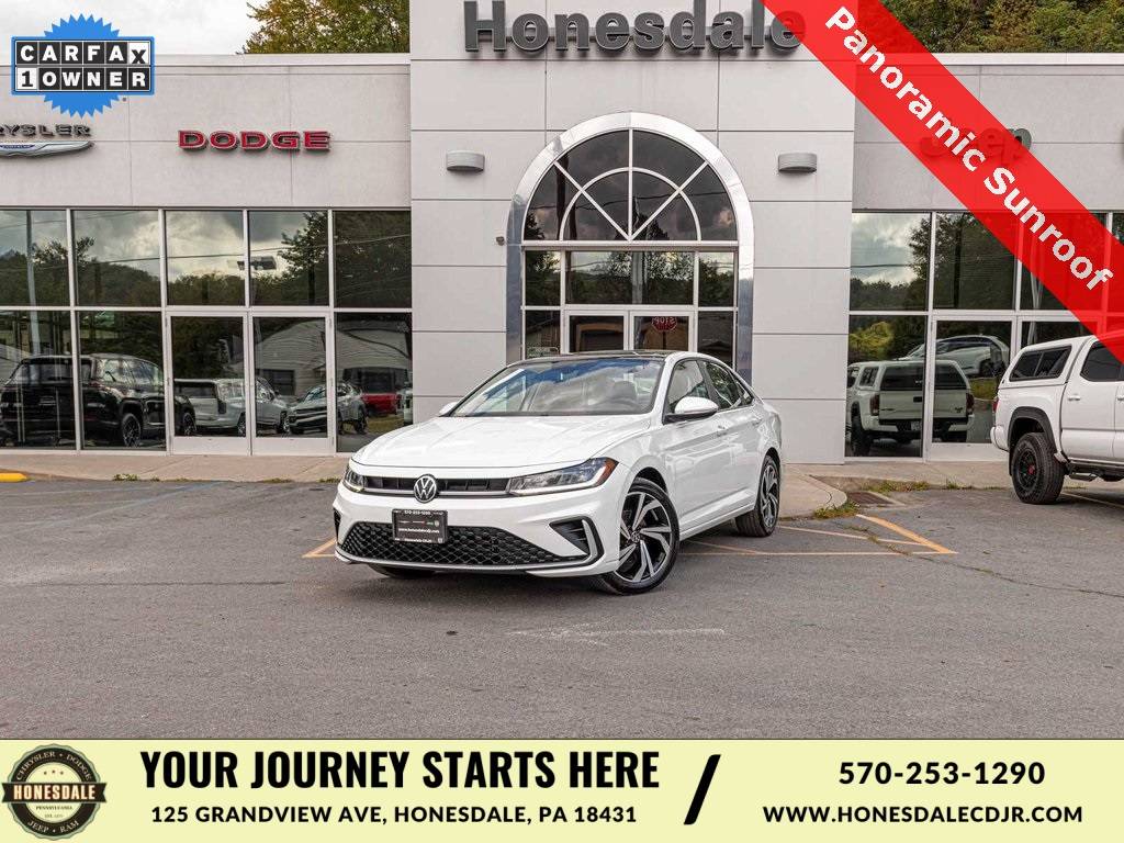2025 Volkswagen Jetta SEL — Sedan — 10,608 mi — Honesdale, PA
