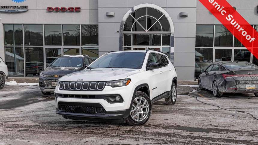 2022 Jeep Compass Latitude Lux — SUV — 14,215 mi — Honesdale, PA