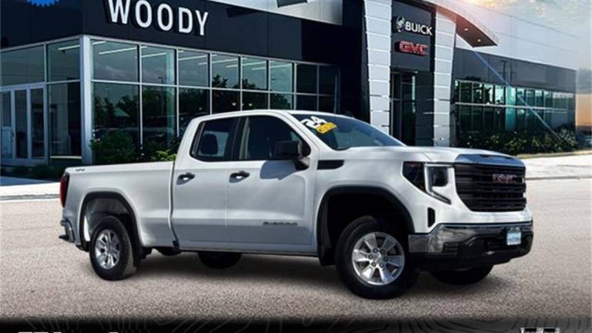 2024 GMC Sierra 1500 Pro — Pickup Truck — 4,861 mi — Naperville, IL