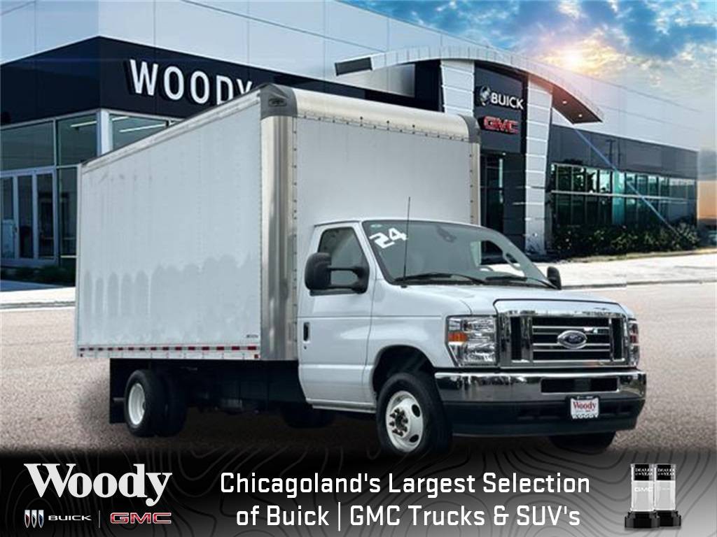 2024 Ford E-Series E-450 SD