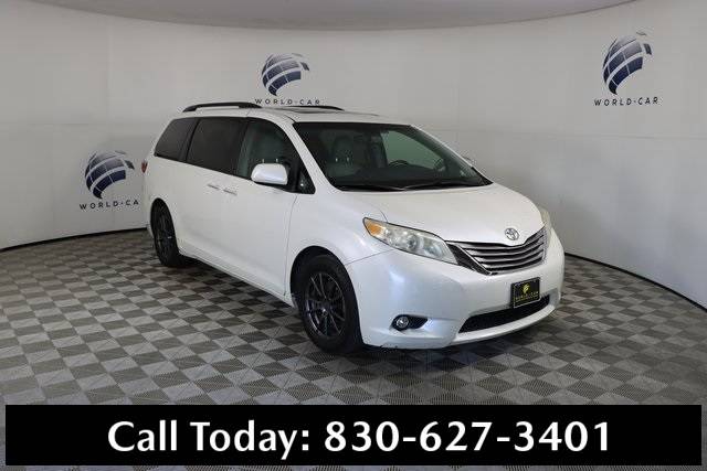 2017 Toyota Sienna L — Minivan — 116,685 mi — New Braunfels, TX