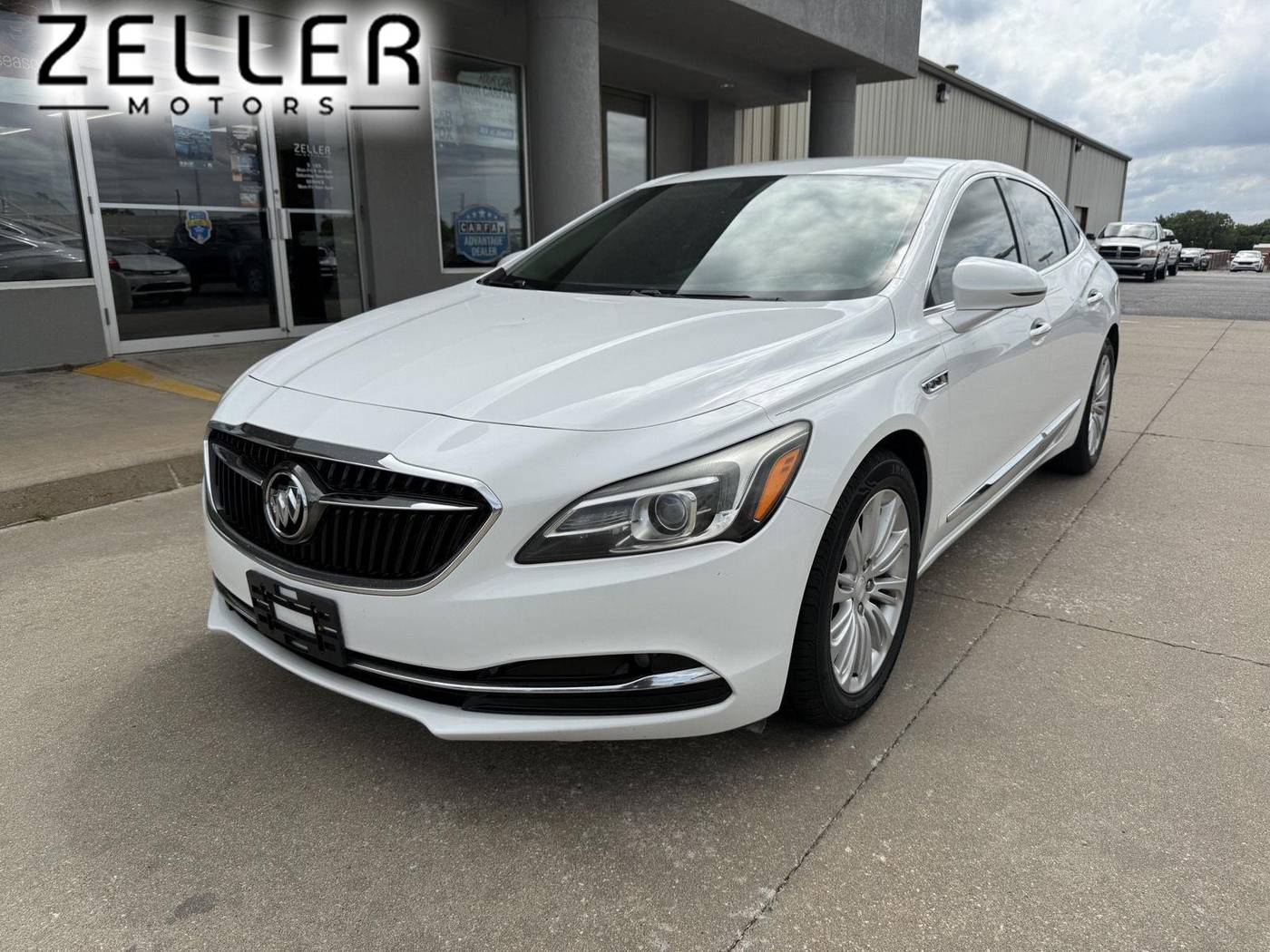 2018 Buick LaCrosse Essence — Sedan — 110,838 mi — Arkansas City, KS