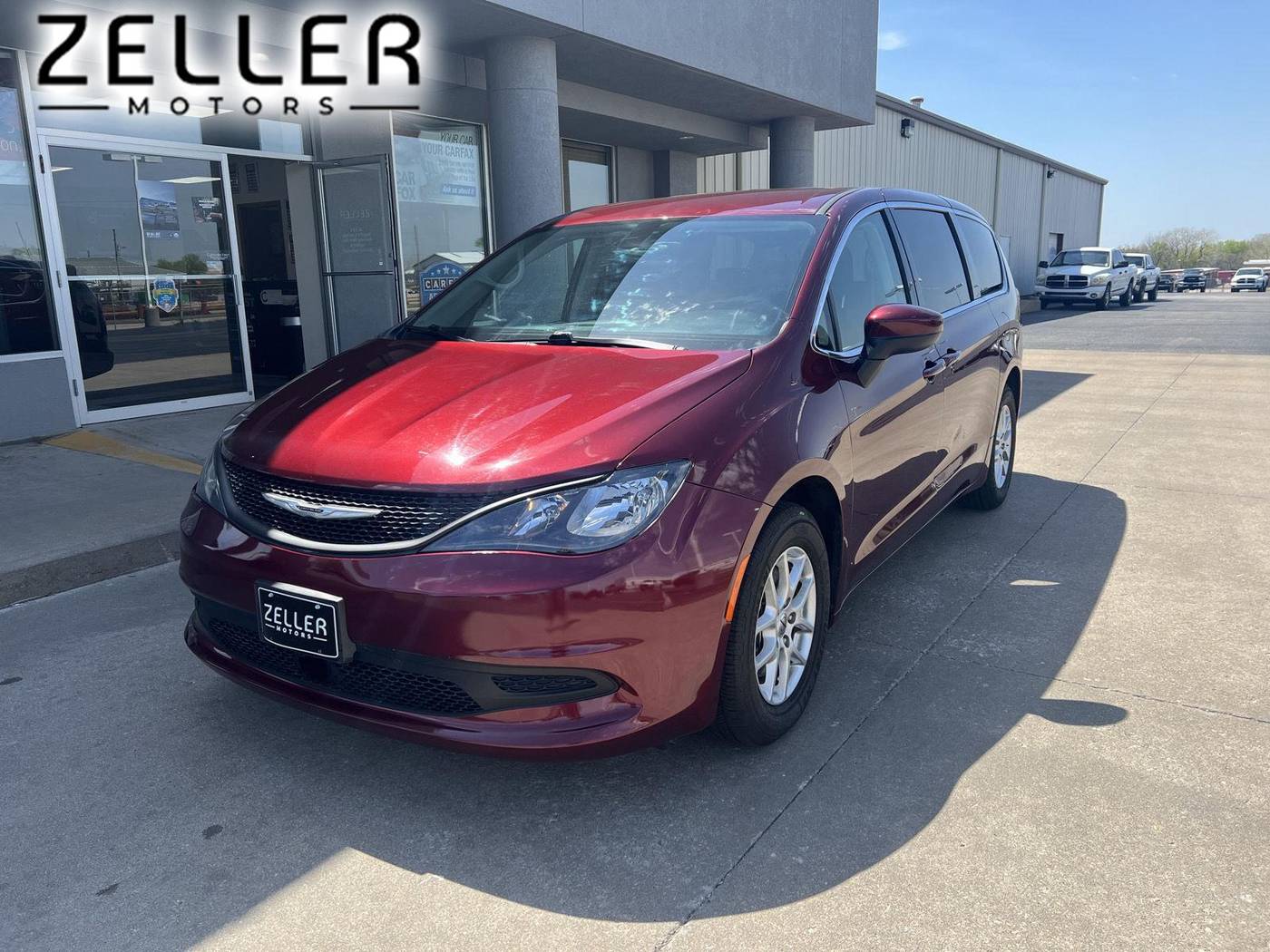 2022 Chrysler Voyager LX — Minivan — 72,511 mi — Arkansas City, KS