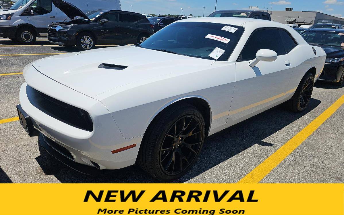 2018 Dodge Challenger SXT — Coupe — 88,309 mi — Arkansas City, KS