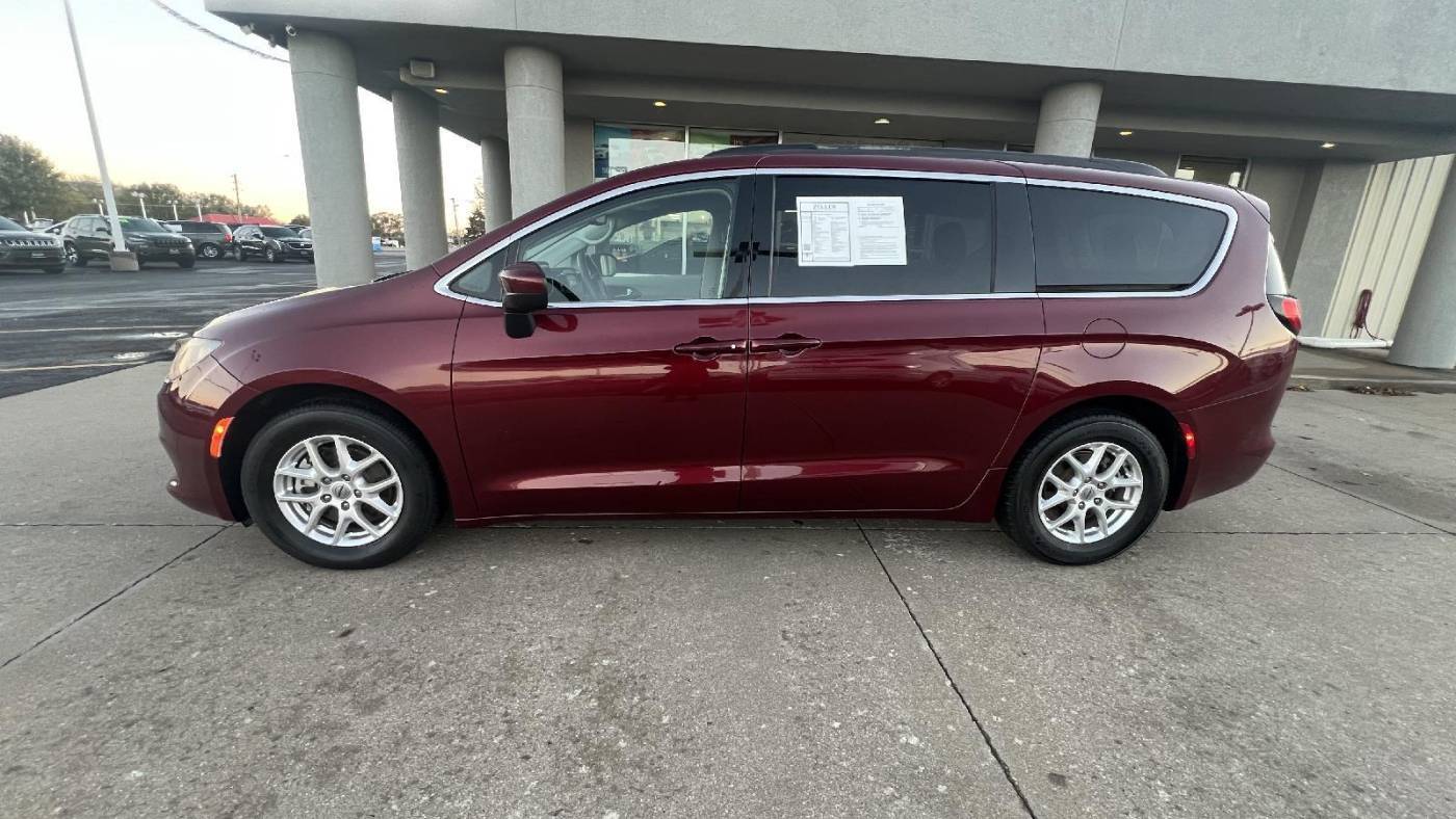 2021 Chrysler Voyager LXI — Minivan — 91,689 mi — Arkansas City, KS