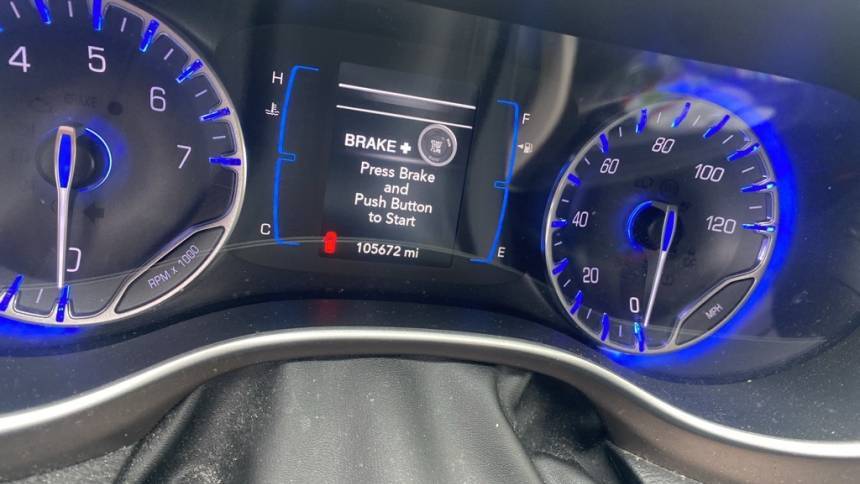 2017 Chrysler Pacifica Touring L — Minivan — 105,672 mi — Florence, KY