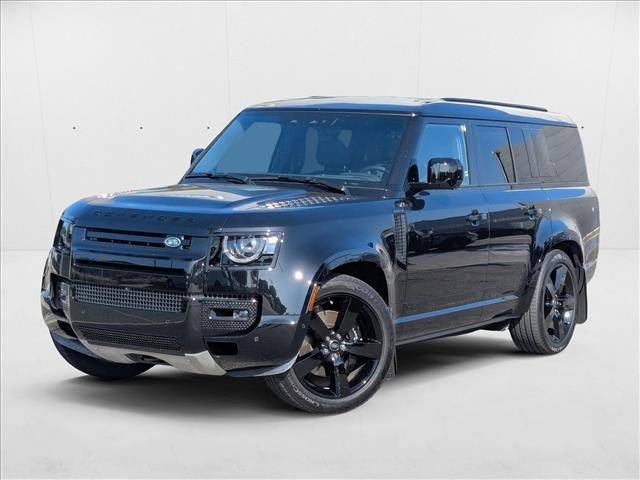 2025 Land Rover Defender V8 — SUV — 2,581 mi — Torrance, CA