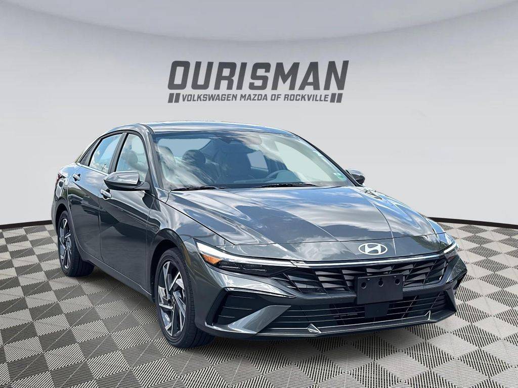 2025 Hyundai Elantra SEL Convenience — Sedan — 3,761 mi — Rockville, MD