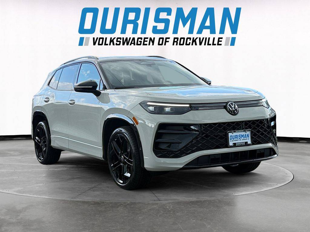 2025 Volkswagen Tiguan SE R-Line Black — SUV — 3,851 mi — Rockville, MD