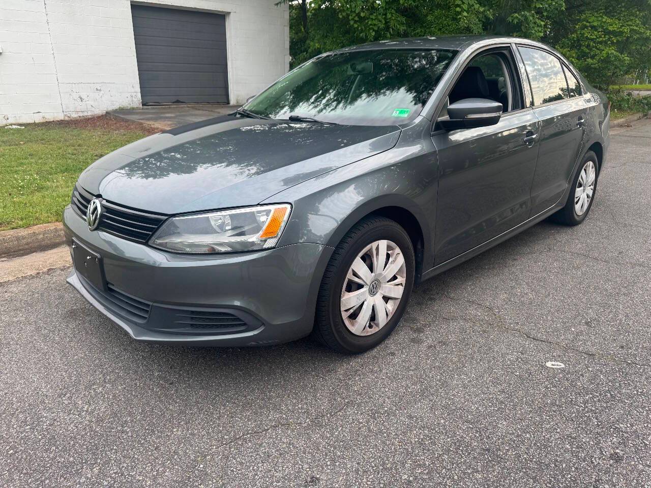 2014 Volkswagen Jetta 1.8T SE — Sedan — 132,616 mi — Chesapeake, VA