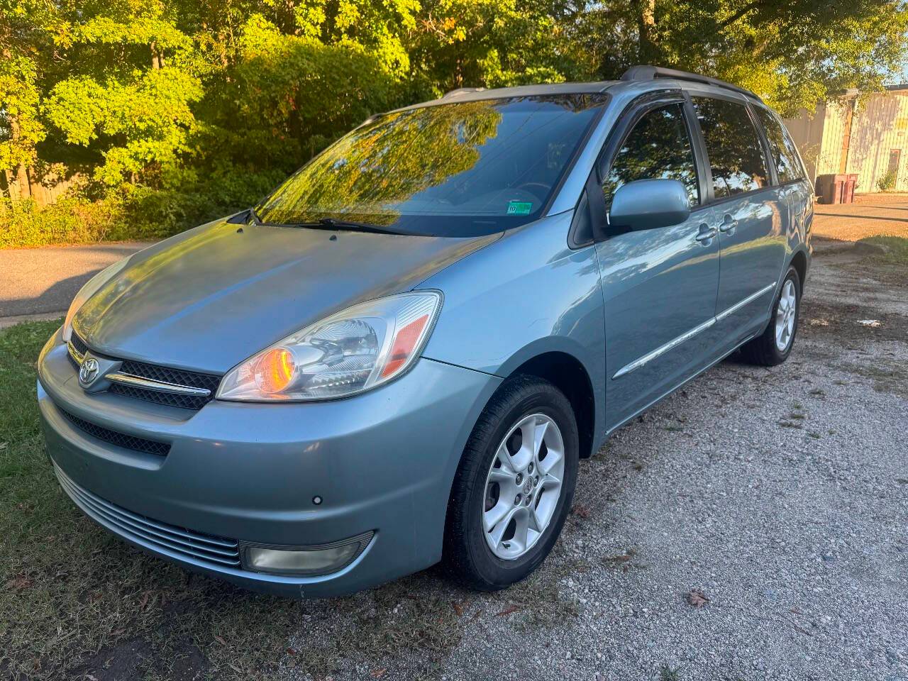 2005 Toyota Sienna XLE Limited — Minivan — 75,265 mi — Chesapeake, VA