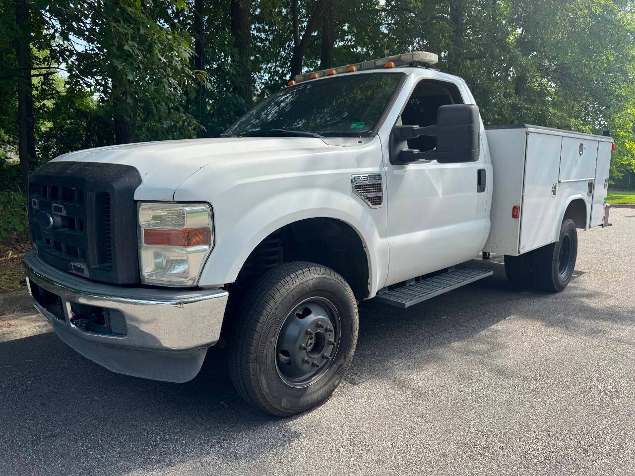 2010 Ford Super Duty F-350 Chassis Cab XLT — Chassis Cab Truck — 184,960 mi — Chesapeake, VA