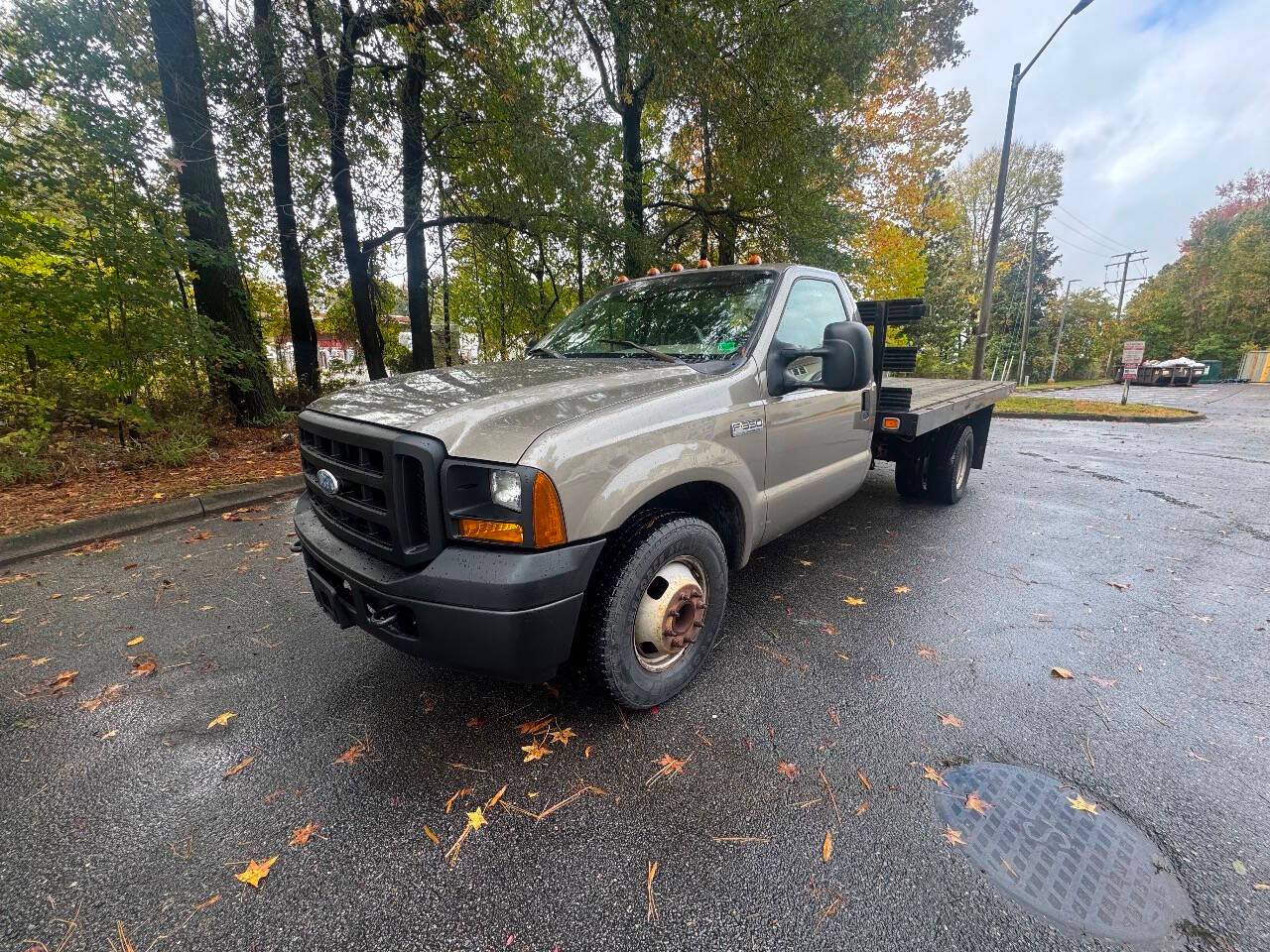 2006 Ford Super Duty F-350 Chassis Cab