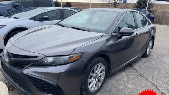 2022 Toyota Camry SE — Sedan — 59,567 mi — Madison, WI