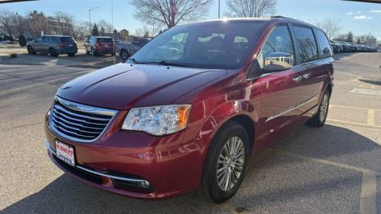 2013 Chrysler Town & Country Touring-L — Minivan — 152,984 mi — Madison, WI