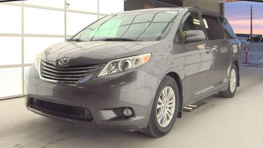2017 Toyota Sienna L — Minivan — 60,356 mi — Madison, WI