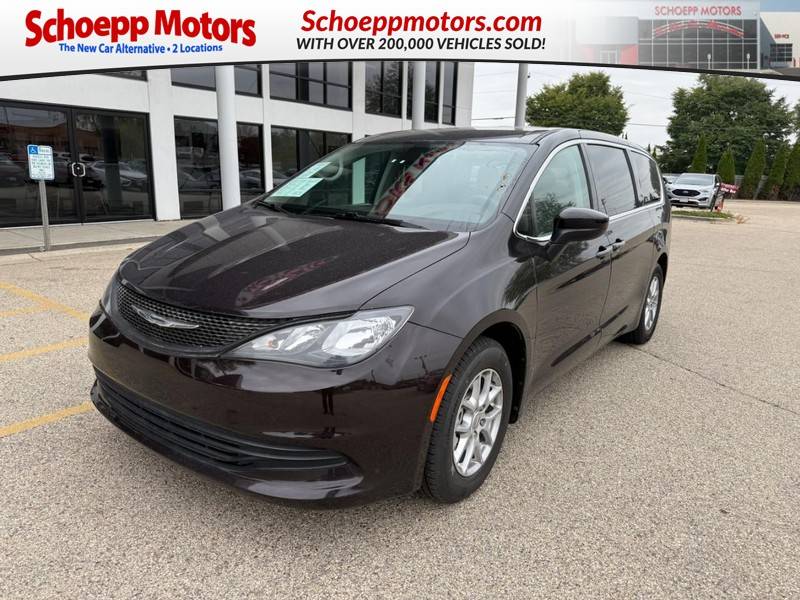 2017 Chrysler Pacifica Touring — Minivan — 82,317 mi — Madison, WI