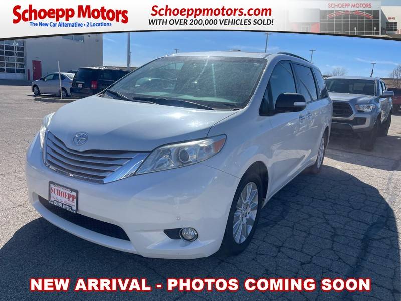 2014 Toyota Sienna Limited — Minivan — 117,661 mi — Madison, WI