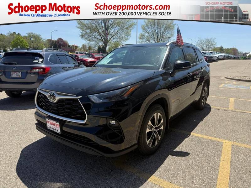 2022 Toyota Highlander XLE — SUV — 97,708 mi — Madison, WI