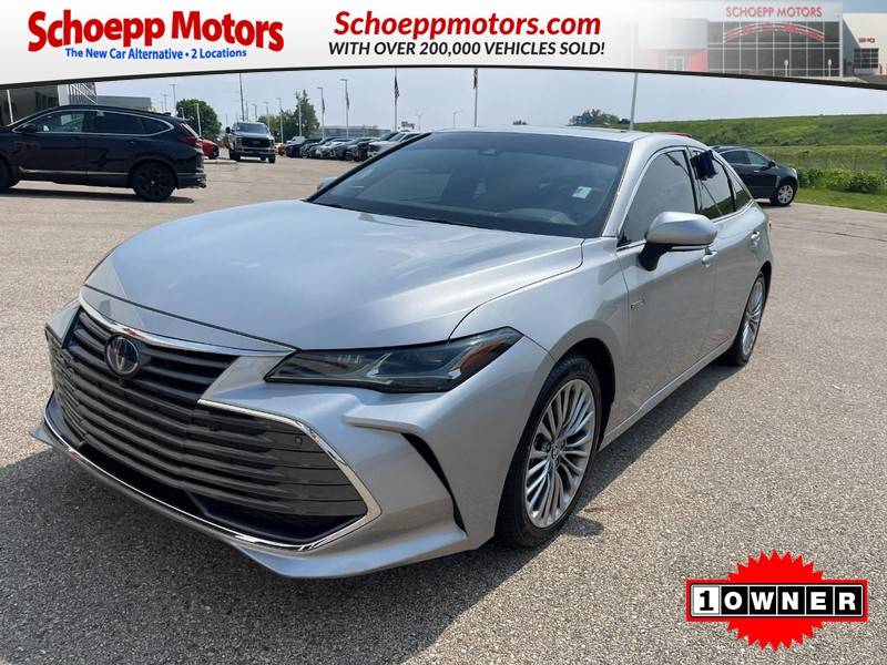 2021 Toyota Avalon Hybrid Limited — Sedan — 44,729 mi — Middleton, WI