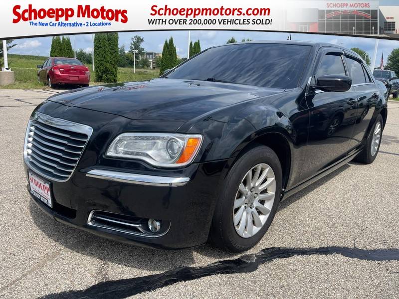 2013 Chrysler 300 Base — Sedan — 132,930 mi — Middleton, WI
