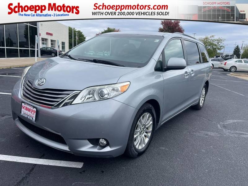 2016 Toyota Sienna XLE — Minivan — 137,179 mi — Middleton, WI
