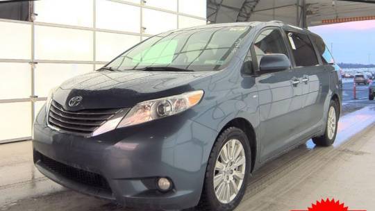 2017 Toyota Sienna XLE Premium — Minivan — 112,635 mi — Middleton, WI