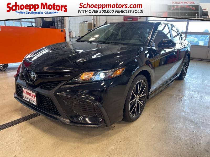 2024 Toyota Camry SE — Sedan — 10,829 mi — Middleton, WI