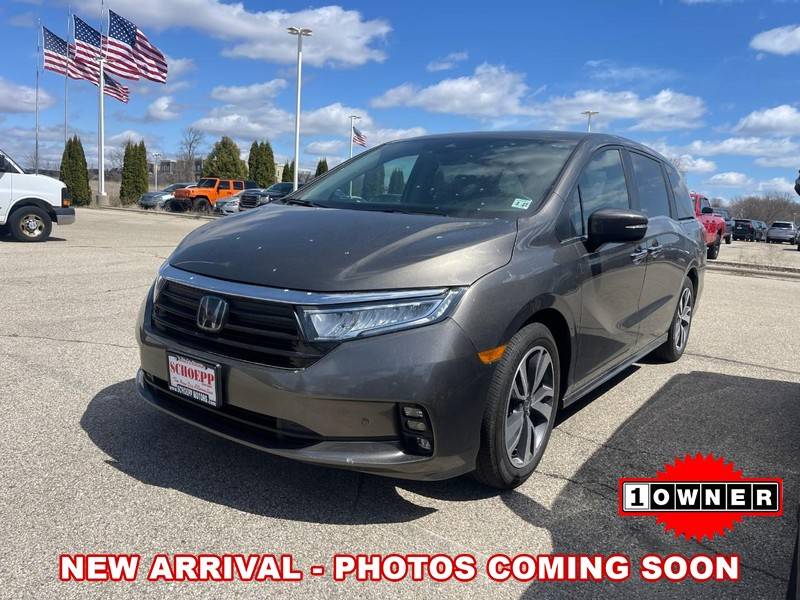 2022 Honda Odyssey Touring — Minivan — 26,384 mi — Middleton, WI