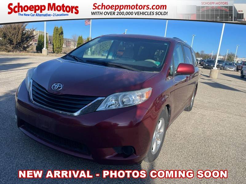 2012 Toyota Sienna LE — Minivan — 174,198 mi — Middleton, WI