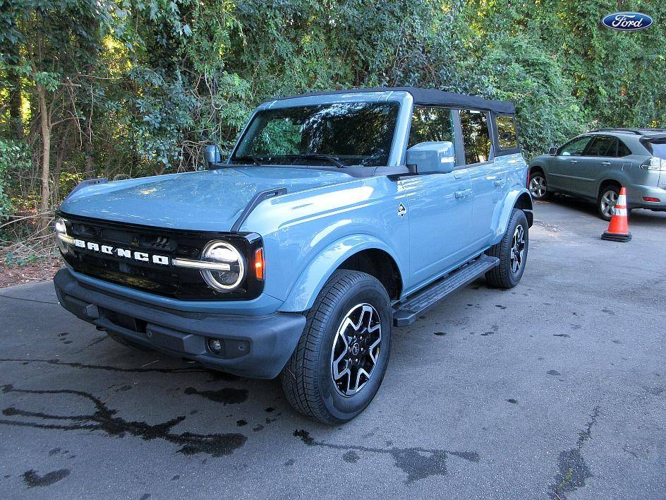 2022 Ford Bronco Base — SUV — 42,574 mi — Cary, NC