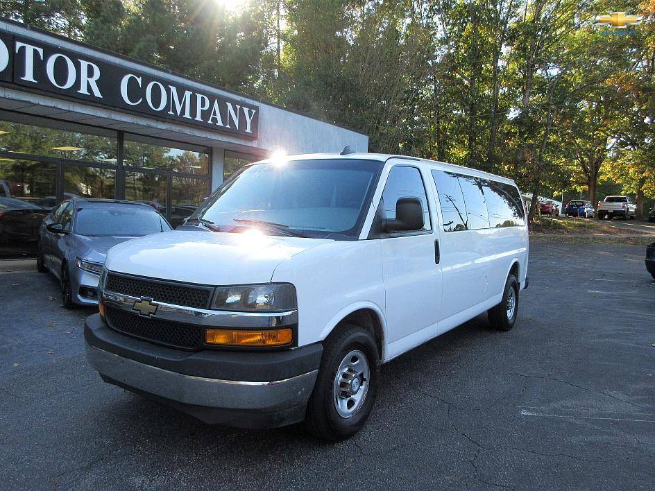 2018 Chevrolet Express Passenger LT — Passenger Van — 194,544 mi — Cary, NC