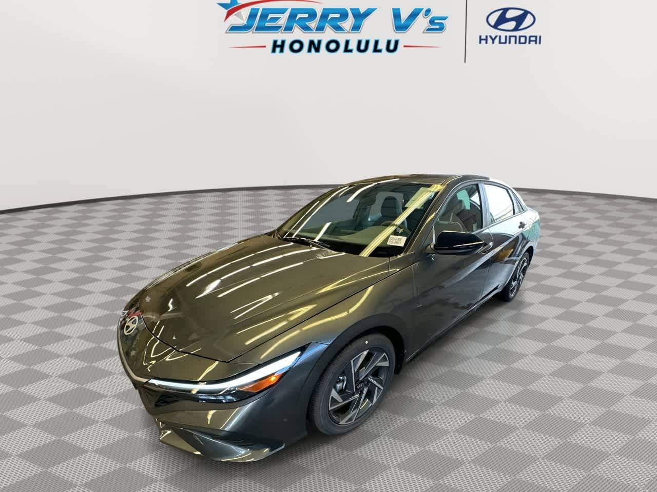 2025 Hyundai Elantra SEL Sport — Sedan — 298 mi — Honolulu, HI