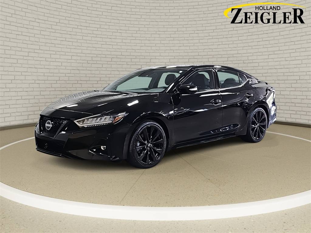 2023 Nissan Maxima SR — Sedan — 5,453 mi — Holland, MI
