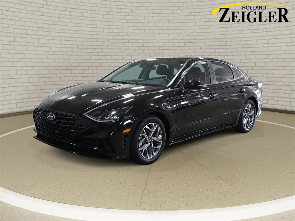 2022 Hyundai Sonata SEL — Sedan — 2,442 mi — Holland, MI
