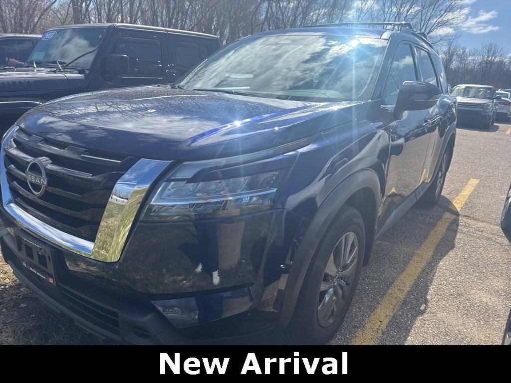 2022 Nissan Pathfinder SV — SUV — 26,420 mi — Holland, MI