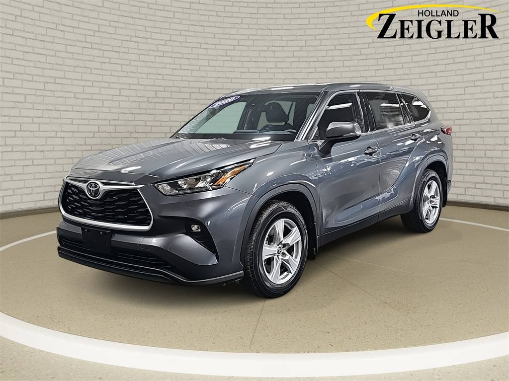 2020 Toyota Highlander LE — SUV — 32,566 mi — Holland, MI
