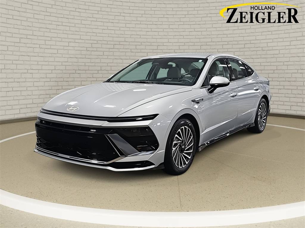 2024 Hyundai Sonata Hybrid SEL — Sedan — 16,875 mi — Holland, MI