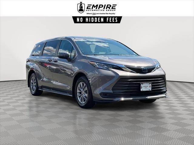 2021 Toyota Sienna LE — Minivan — 29,863 mi — Green Brook, NJ