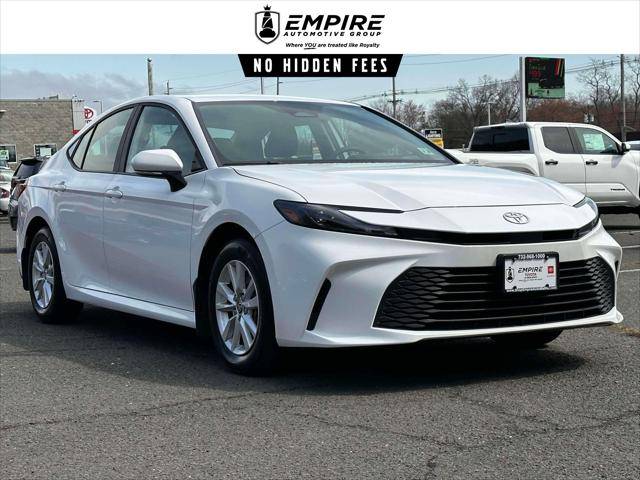 2025 Toyota Camry LE — Sedan — 5,684 mi — Green Brook, NJ