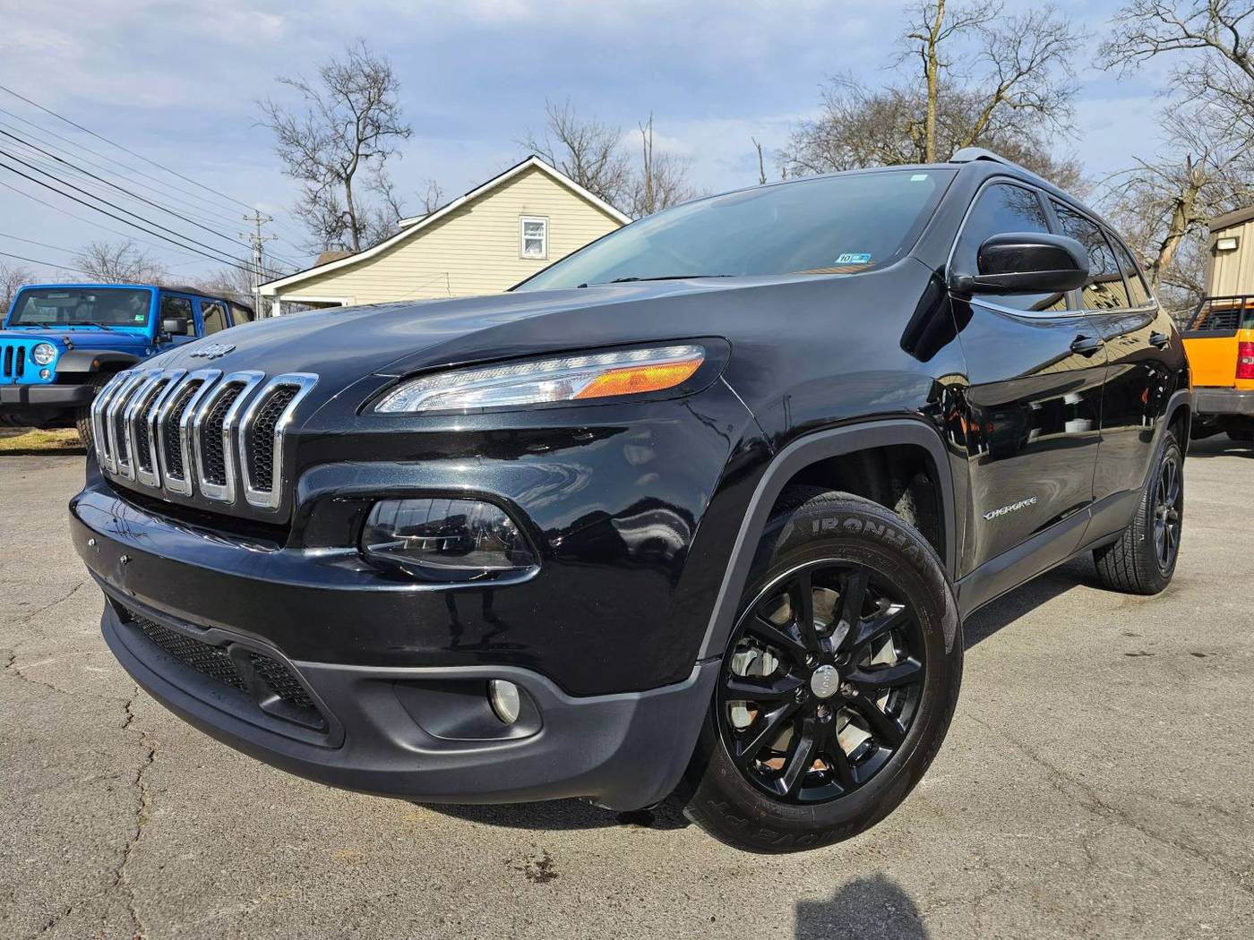 2014 Jeep Cherokee Latitude — SUV — 106,292 mi — Lebanon, TN