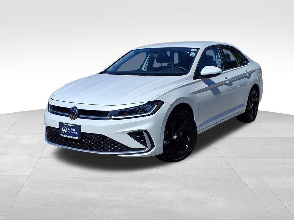 2025 Volkswagen Jetta SE — Sedan — 5,060 mi — Thousand Oaks, CA