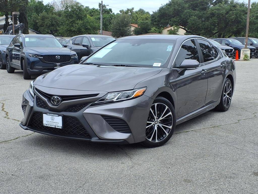 2020 Toyota Camry SE — Sedan — 55,684 mi — Thousand Oaks, CA
