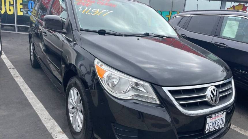 2014 Volkswagen Routan SE — Minivan — 72,639 mi — Oceanside, CA