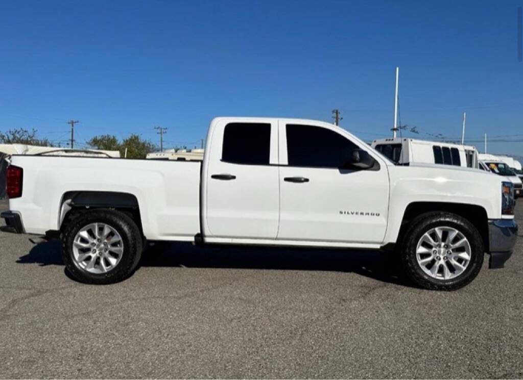 2017 Chevrolet Silverado 1500 Custom — Pickup Truck — 136,894 mi — Oceanside, CA