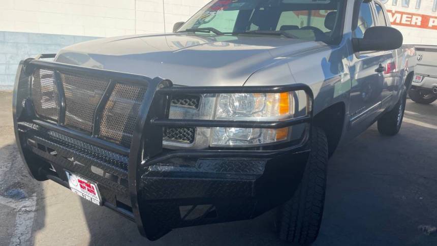 2011 Chevrolet Silverado 1500 LS — Pickup Truck — 174,314 mi — Oceanside, CA