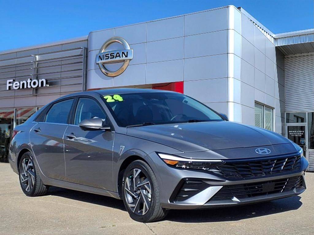 2024 Hyundai Elantra Limited — Sedan — 7,686 mi — McAlester, OK