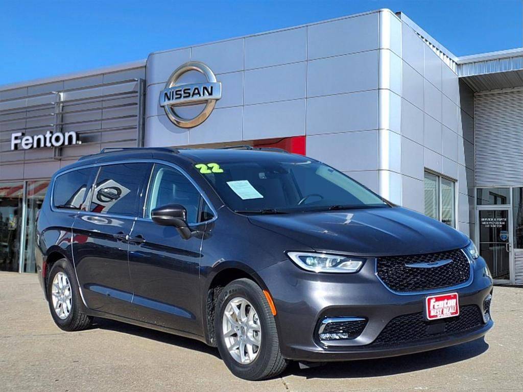 2022 Chrysler Pacifica Touring L — Minivan — 72,775 mi — McAlester, OK