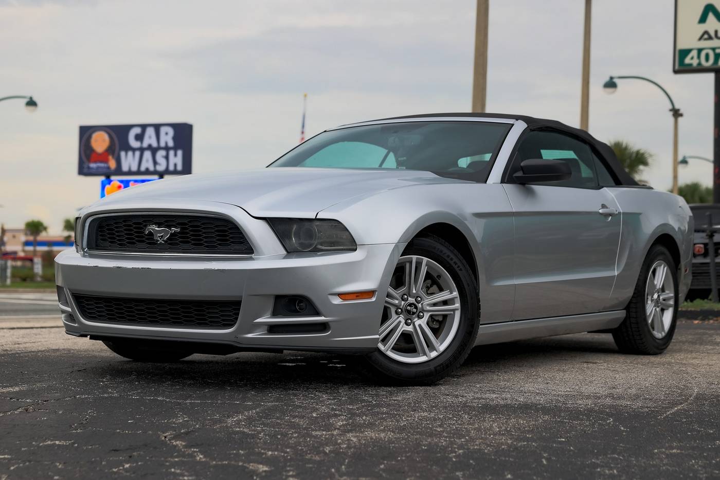2014 Ford Mustang V6 — Convertible — 117,285 mi — Orlando, FL
